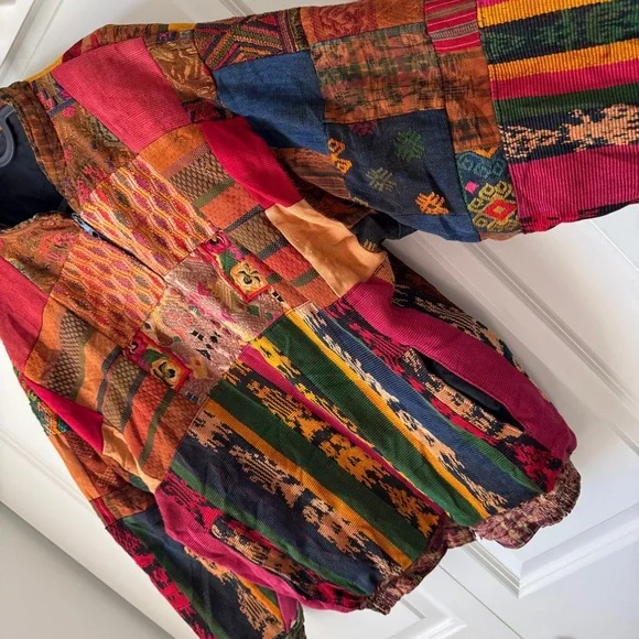 ๐ฅ Vintage Handmade Patchwork Ikat Bomber Jacket ๐ฅ - Picture 7 of 15